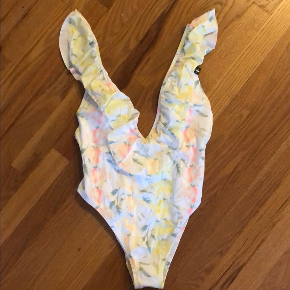 One piece cheeky bathing suit